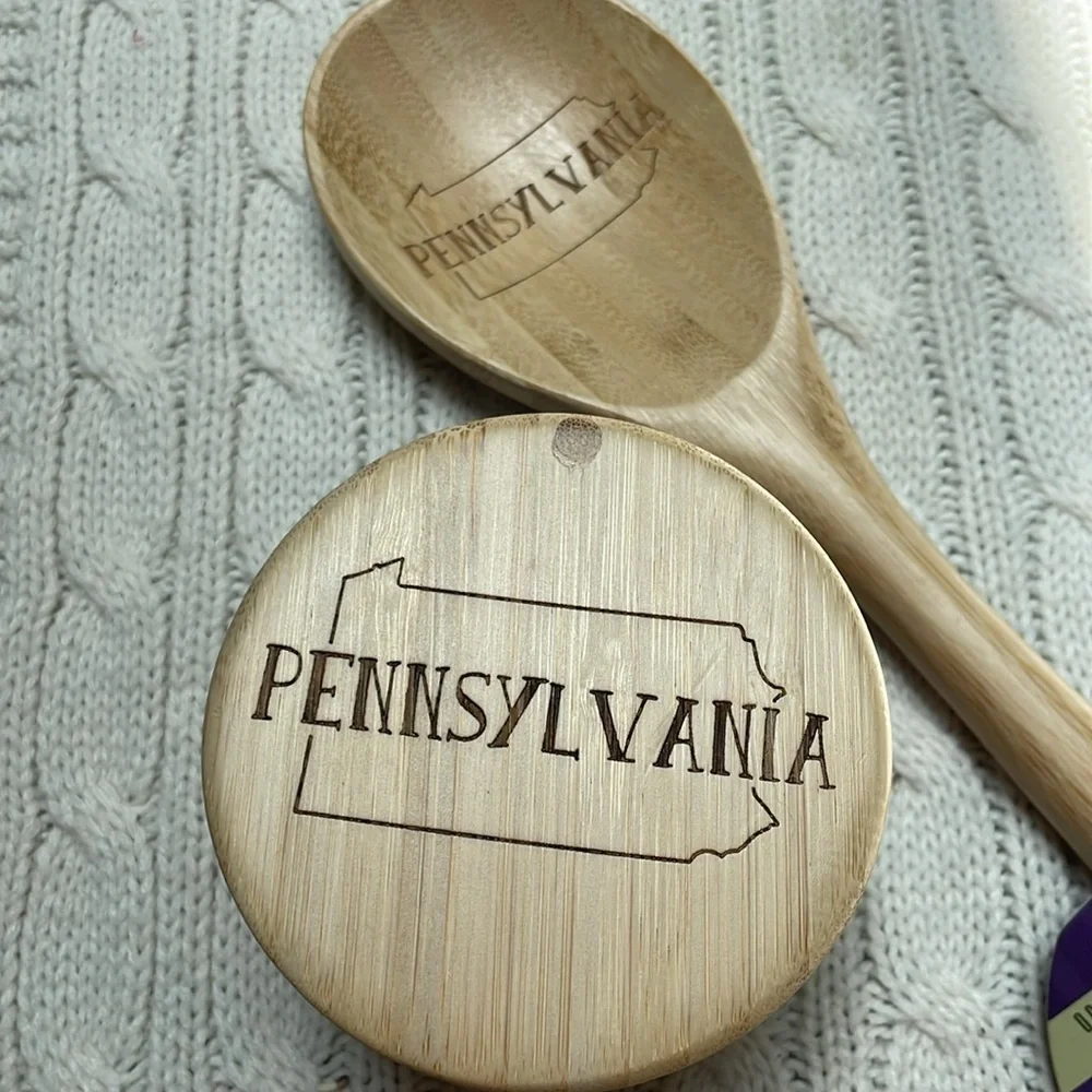 NWT Pennsylvania Totally bamboo salt storage box and wooden spoon. Great hostess